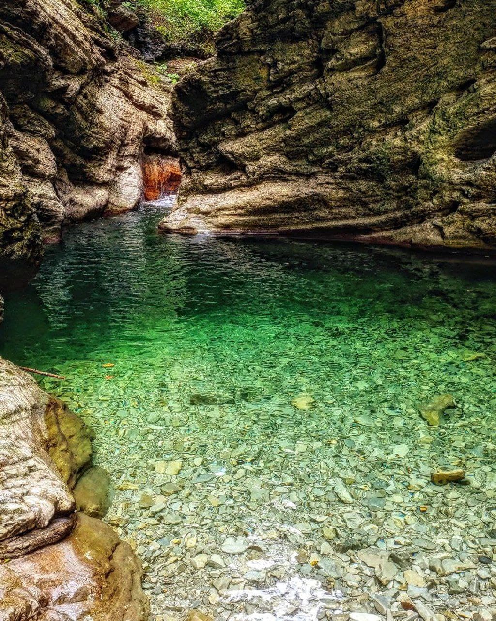 Бешенка - горная река в окрестностях Красной Поляны (Краснодарский Край). Автор: evgeny_travel, фото 10